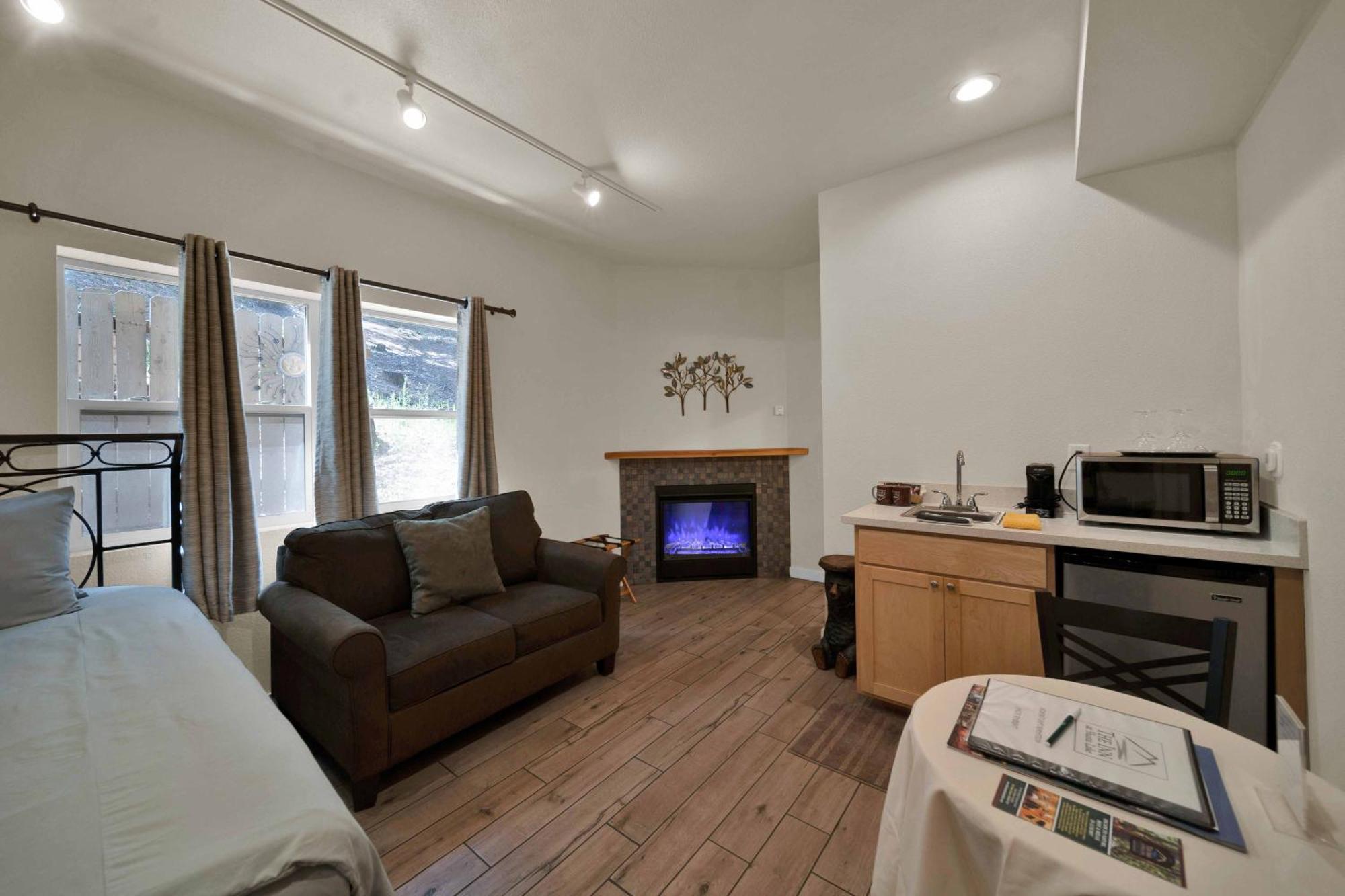 The Inn At Shasta Lake Lakehead Buitenkant foto