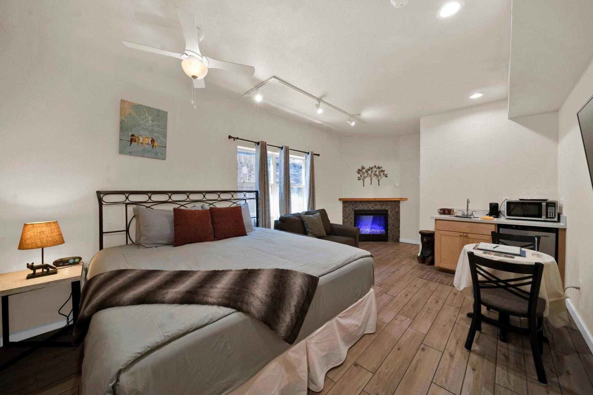 The Inn At Shasta Lake Lakehead Buitenkant foto